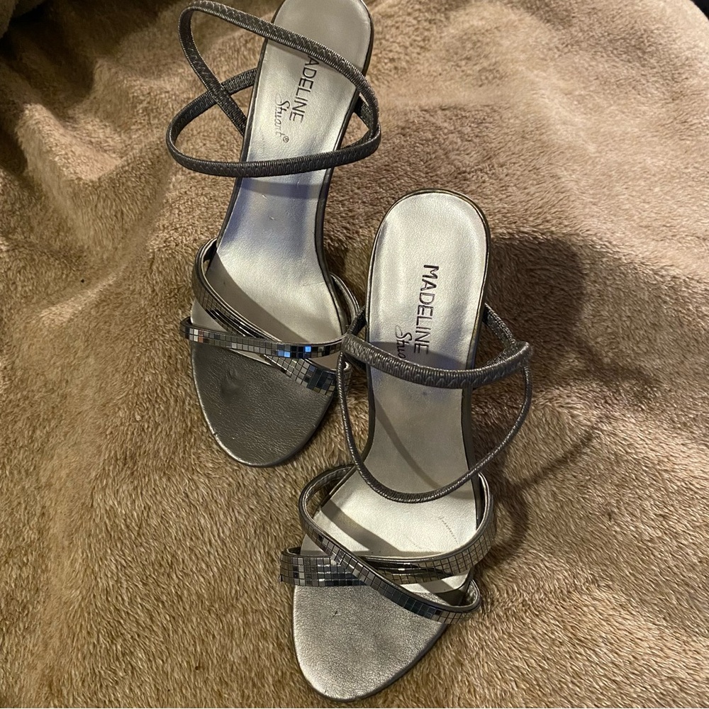 Women’s shoes